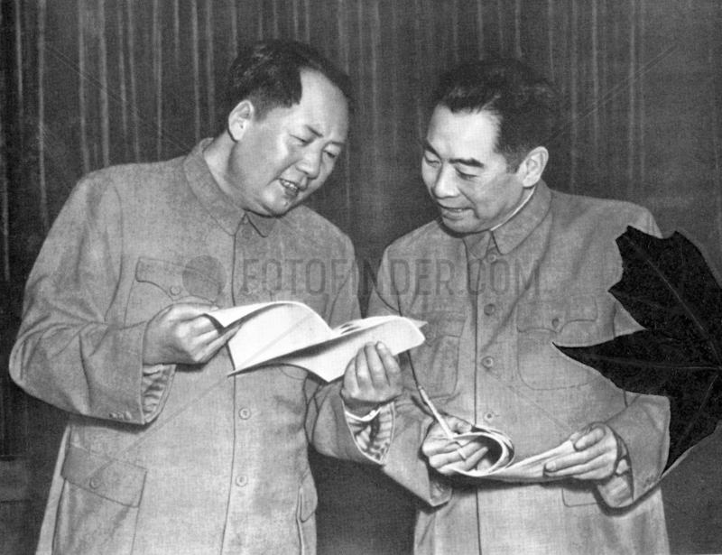 Mao Tse-tung mit Zhou Enlai
