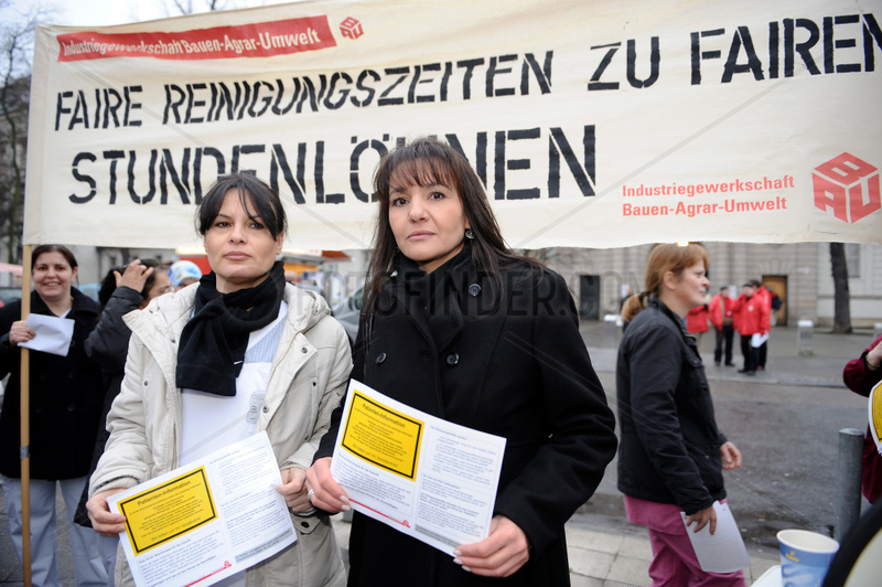 Berlin,  Deutschland,  Reinigungskraefte demonstrieren gegen Lohndumping