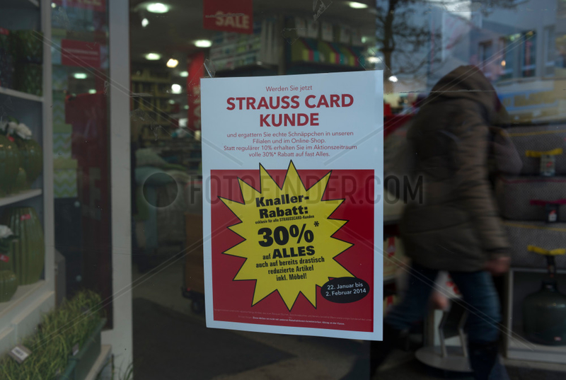Berlin,  Deutschland,  Werbeplakat von Strauss Innovation