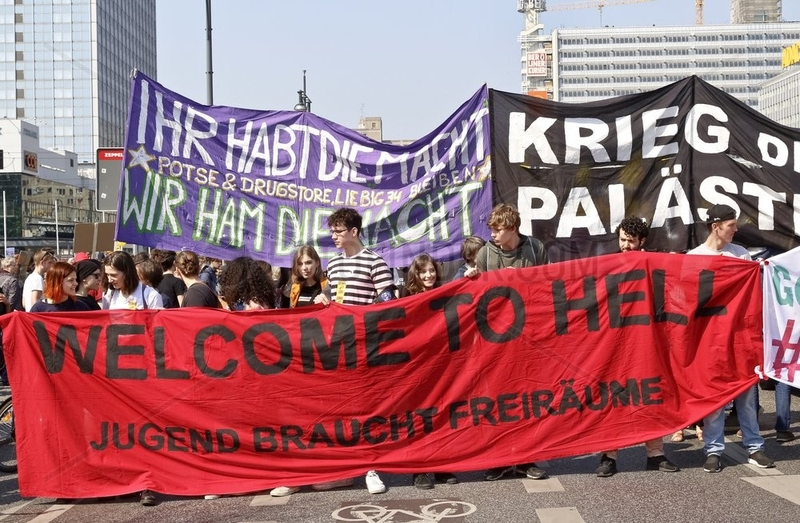 Grossdemonstration gegen hohe Mieten und gegen Deutsche Wohnen