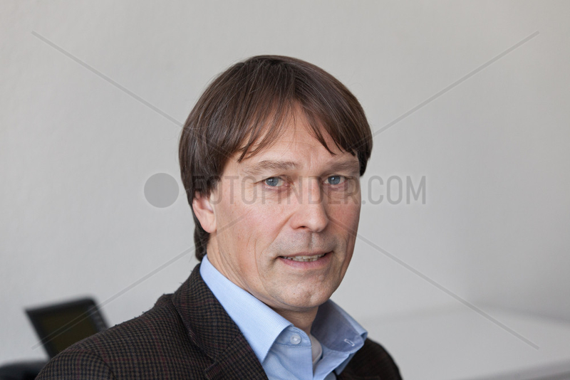 PFUHL,  Joerg - Portrait of the manager
