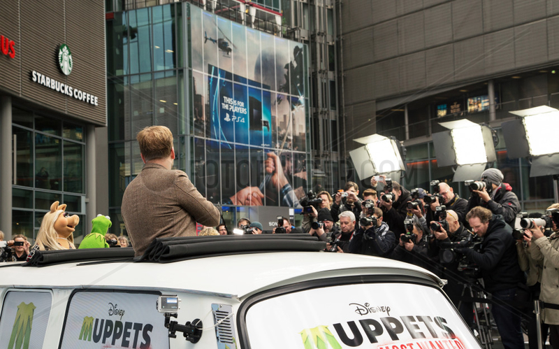 Berlin,  Deutschland,  Medienrummel zum Pressetermin des Disney-Films Muppets - Most Wanted