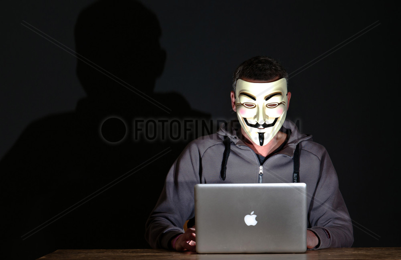 Anonymous-Aktivist
