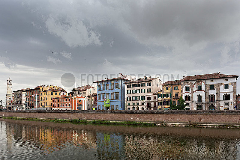 River Arno - Pisa