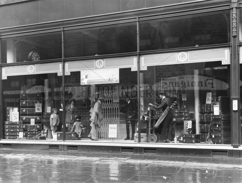 Travel shop,  17 August 1924.