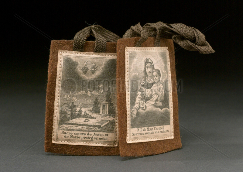 Scapular with holy pictures,  European,  1851-1930.