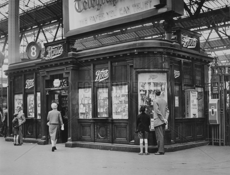 Boots kiosk,  Waterloo Station,  London,  c 1950s.