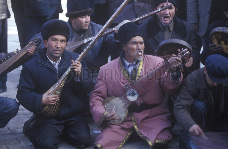 Traditionelles uigurisches Orchester