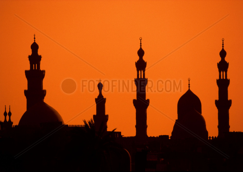 Moscheen in Kairo im Abendlicht