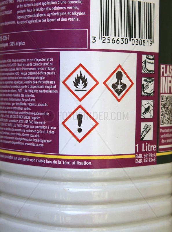 Product Label Containing Solvents,  Flammable / Harmful Acronyms,  Hazardous and Irritant / Health Hazard Product,  France