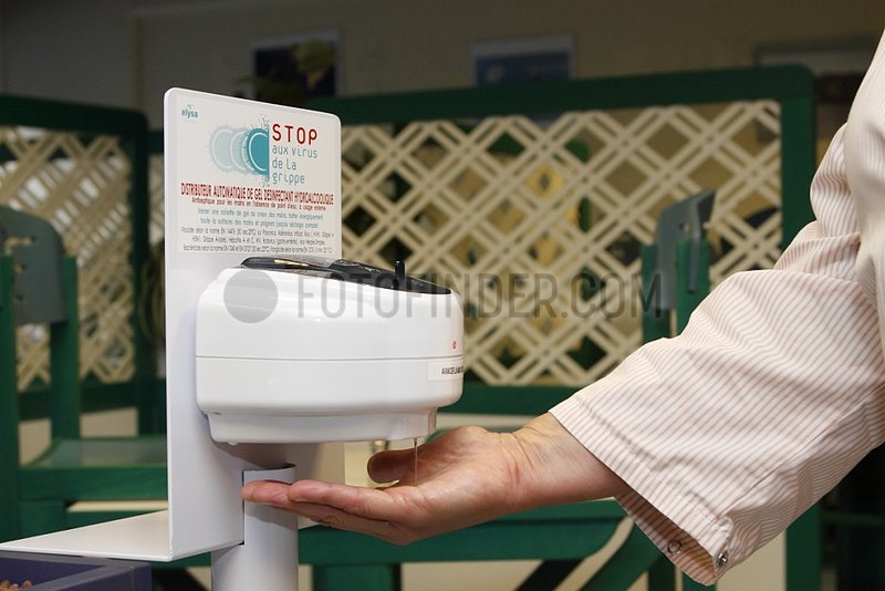 Automatisierte Tellerautomat für hydroalkoholisches Desinfektionsmittelgel