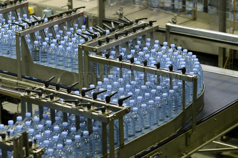 Production and mineral water bottling France