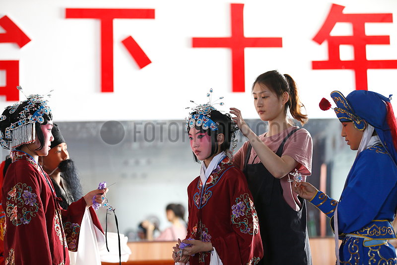 # CHINA-SHANDONG-QINGDAO-Peking Opera Vererbungs (CN) # CHINA-SHANDONG-QINGDAO-Peking Opera Vererbungs (CN) # CHINA-SHANDONG-QINGDAO-Peking Opera Vererbungs (CN) # CHINA-SHANDONG-QINGDAO-PEKING OPER-INHERITING (CN)