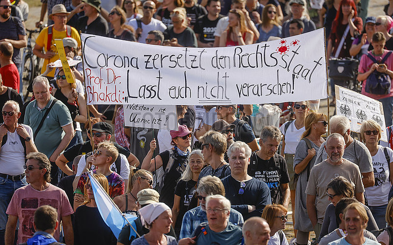 Anti-Corona Demonstration,  Duesseldorf,  Nordrhein-Westfalen,  Deutschland