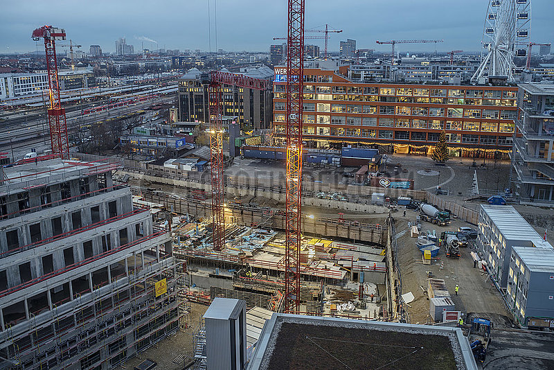 Ueberblick Werksviertel Mitte mit Riesenrad,  Baustelle,  Muenchen,  Dezember 2020