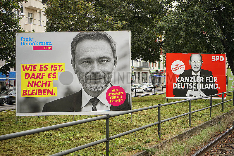 Wahlplakate zu den Bundestagswahlen 2021