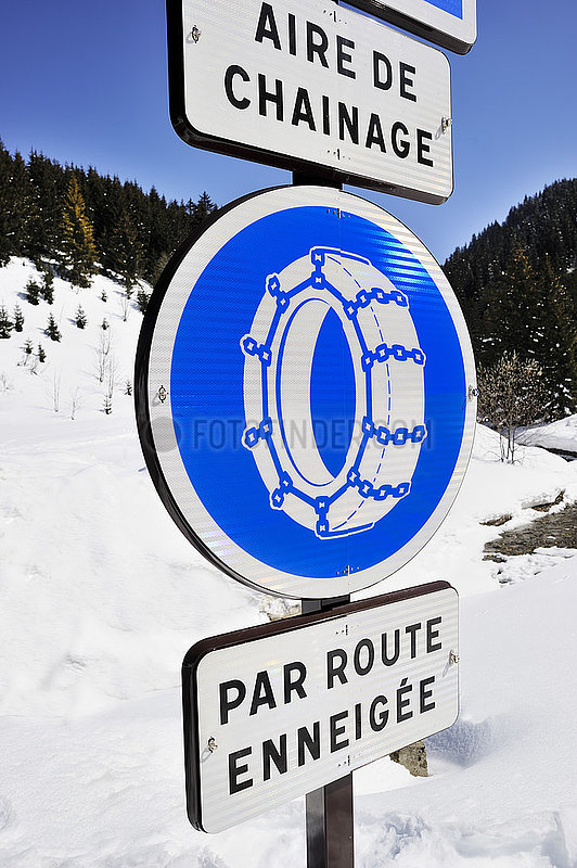Frankreich,  Savoie (73) Parkplatz für Schneekette