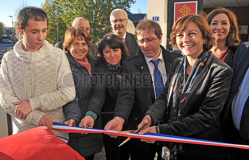 FRANCE. AVEYRON (12) RODEZ. CAROLE DELGA,  SOCIALIST PRESIDENT OF THE OCCITANY REGION,  INAUGURATION OF THE SECOND CHANCE SCHOOL. INSERTION SYSTEM TO SUPPORT YOUNG PEOPLE AGED 16 TO 30