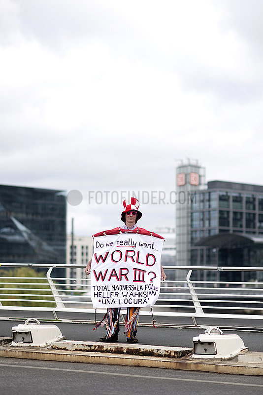 Protest World War III