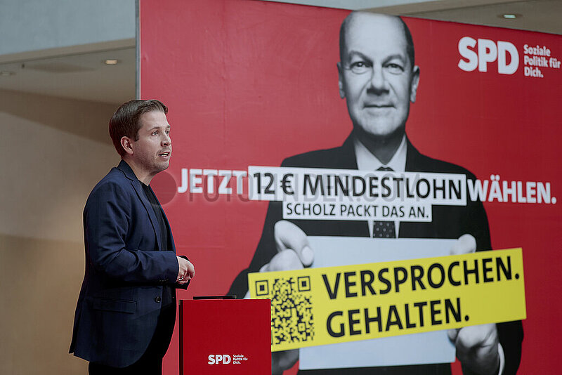 Kevin Kuehnert - Pressekonferenz mit dem SPD-Generalsekretaer,  Willy-Brandt-Haus