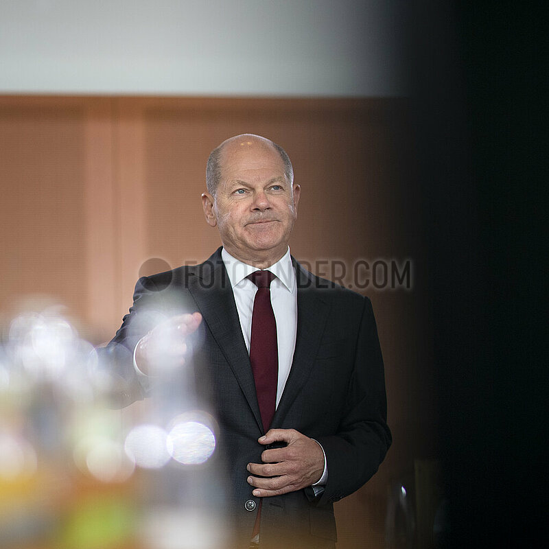 Olaf Scholz,  cabinet meeting
