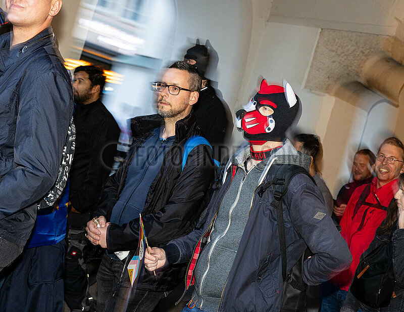 Demo gegen Queerenfeindlichkeit verkommt zu Hass gegen Journalisten