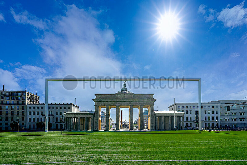 Fanmeile am Brandenburger Tor in Berlin