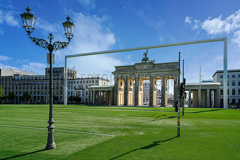 Fanmeile am Brandenburger Tor in Berlin