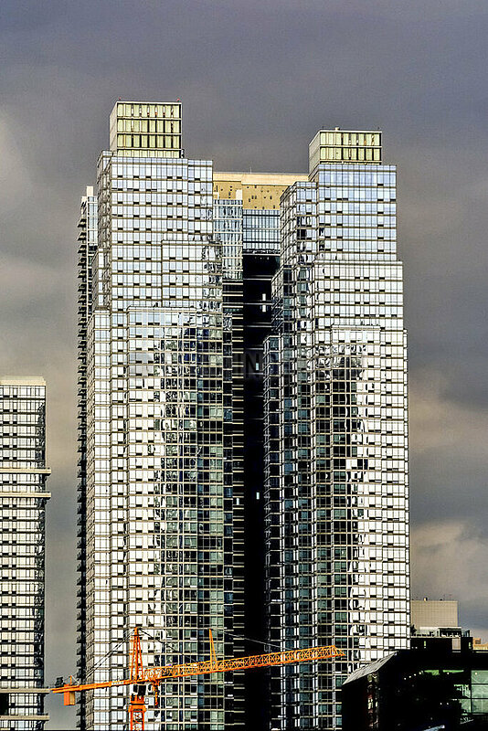 Silver Towers – moderne Wolkenkratzer