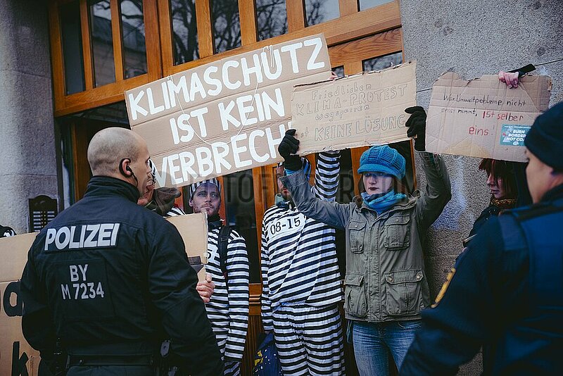 Straßenblockade der Letzten Generation am Viktualienmarkt