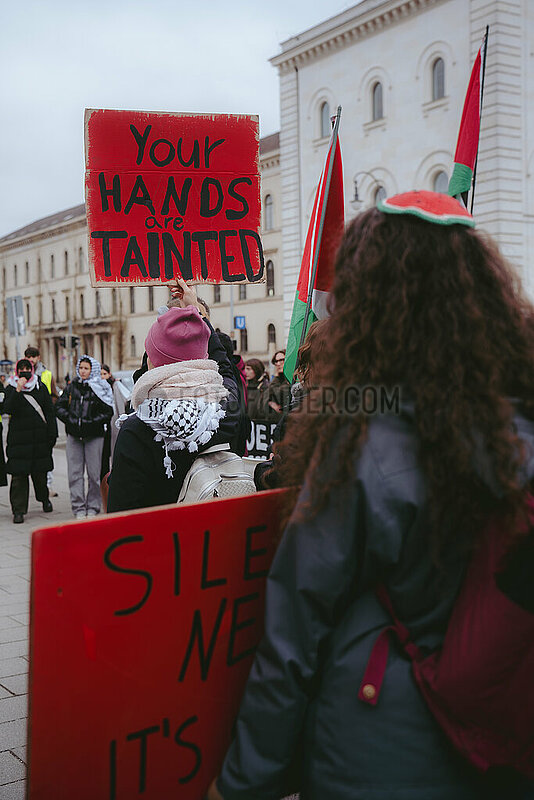 Demonstration in München von Academics for Justice für Gerechtigkeit in Gaza
