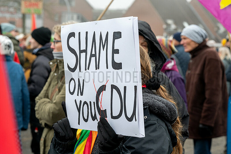 Demo Gemeinsam fuer Demokratie und Solidaritaet in Schleswig,  02.02.2025