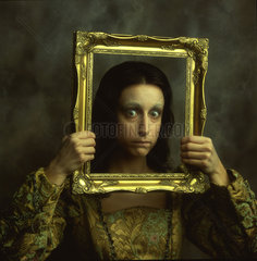 Mona Lisa painting frame