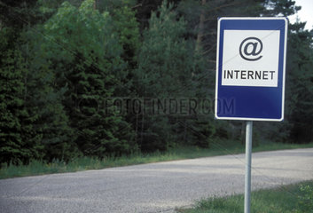 Internet-Schild
