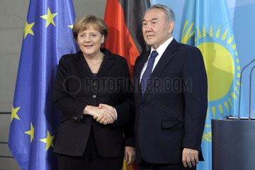 Merkel + Nasarbajew
