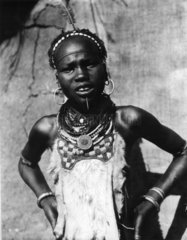 afrikanische Frau in Trachten