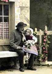 Opa und Enkelin  1919