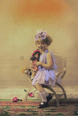 Kind Kleid Puppe 2  1912