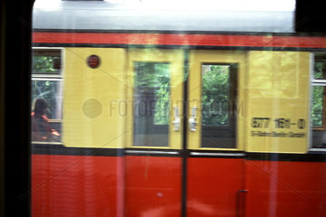 Alter S-Bahn-Zug in Berlin.