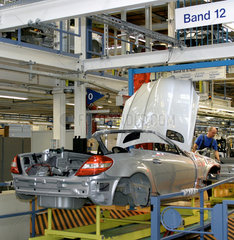 Im Werk Bremen von DaimlerChrysler werden Fahrzeuge der C-Klasse gefertigt  ebenso der SL und der SLK. Prouktionsfotos von der Endmontage des neuen SLK.