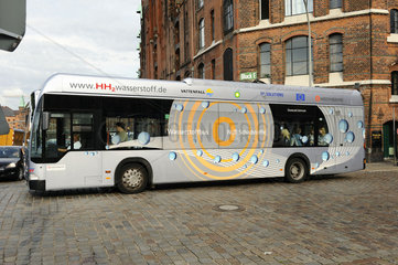 Wasserstoff-betriebender Bus In Hamburg  Deutschland.