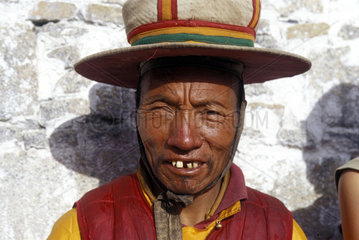 Tibeter mit Zahnluecke