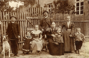 kinderreiche Familie  1908