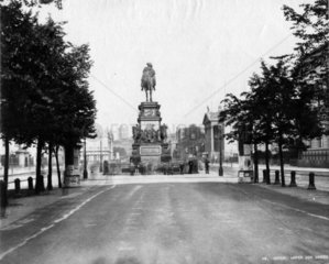 Unter den Linden - Reiterdenkmal Friedrich der Grosse