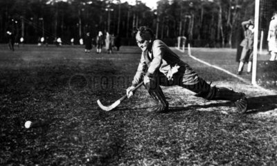 Hockeytorhueterin 1924
