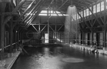 Schwimmbad  1920