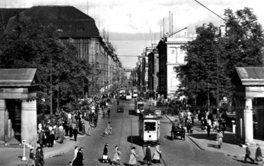 D-Berlin  1930  Leipziger Strasse