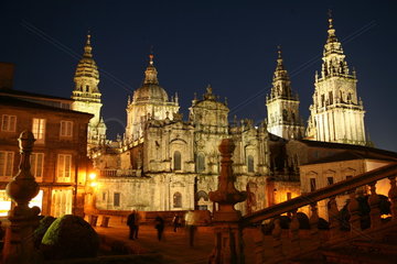 Kathedrale von Santiago de Compostela bei Nacht - Camino de Santiago