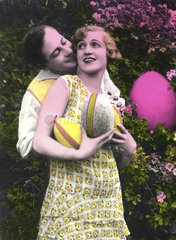 Ostern Paar mit Eiern 1910