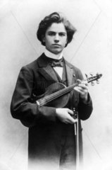 Portraet von Kubelik mit Geige